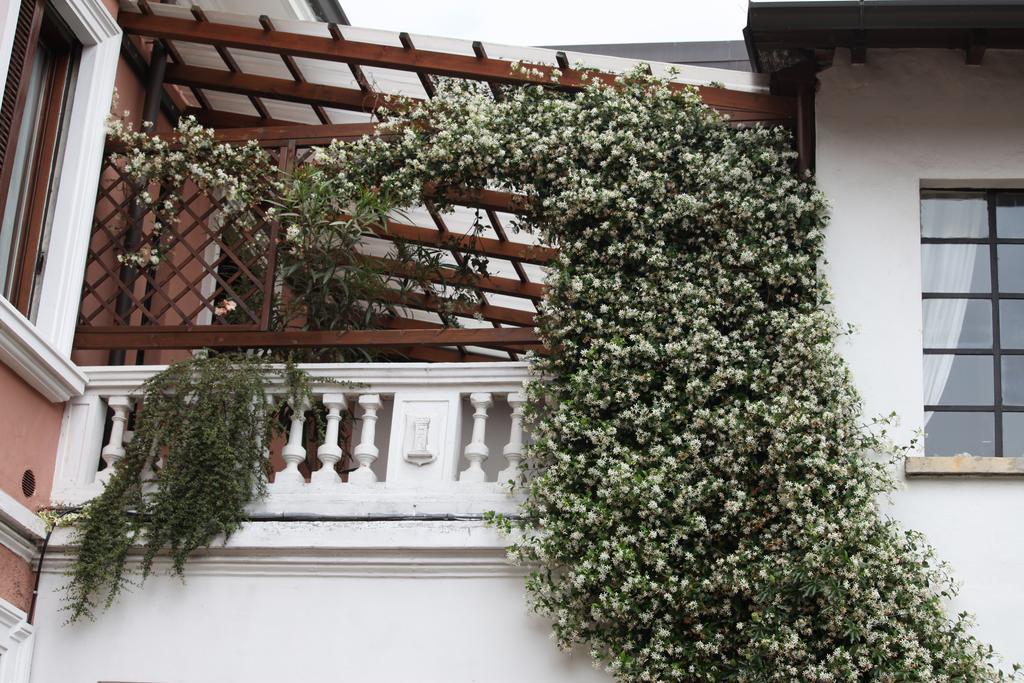 Antica Corte Milanese Novate Milanese Exterior foto
